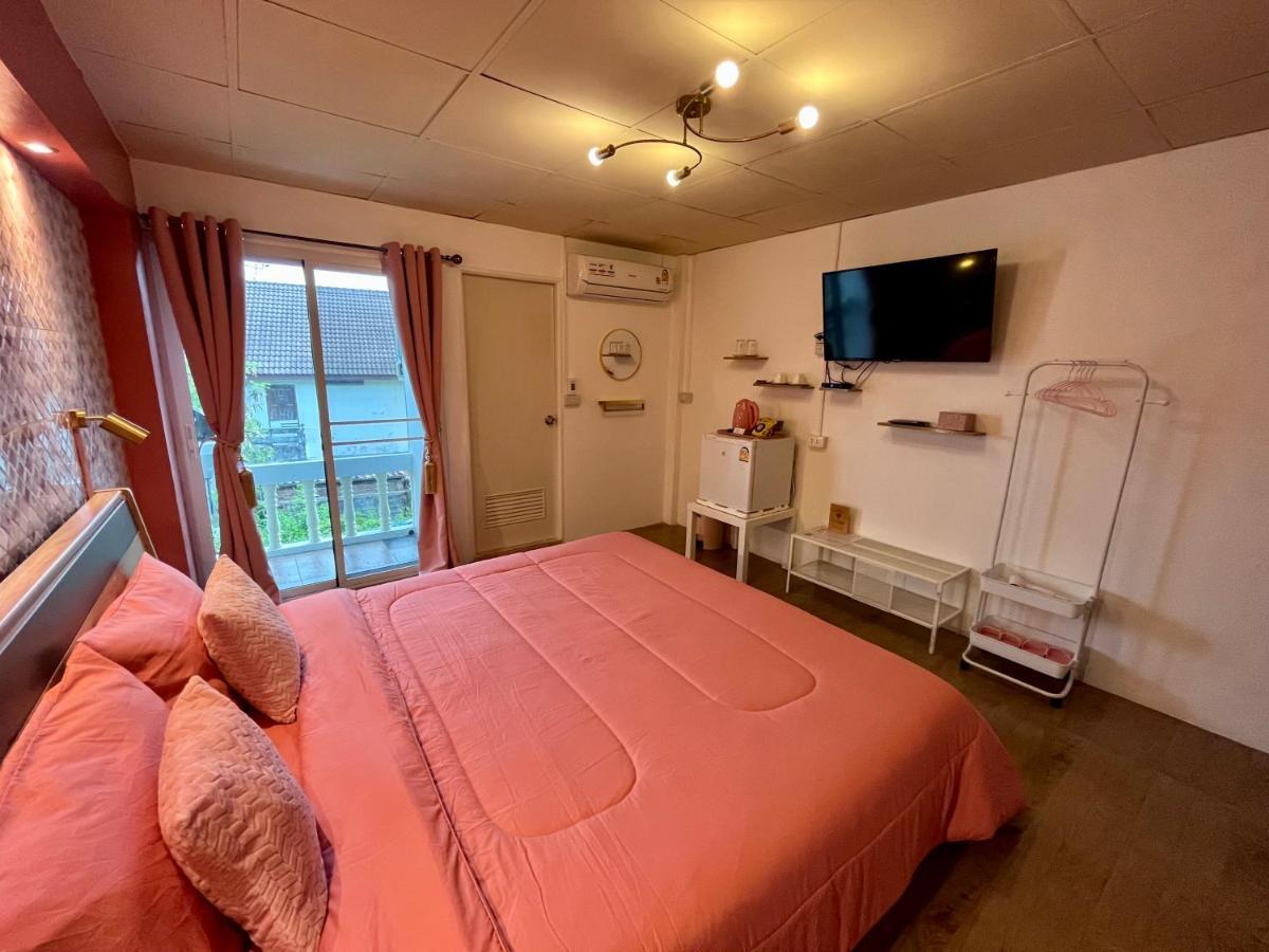 Dawnthaya Ayutthaya House บ้านดอนธยๅ อยุธยา Dış mekan fotoğraf